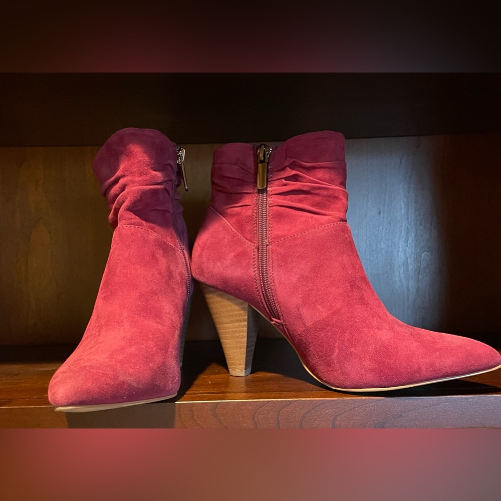 Bleeker & Bond maroon booties